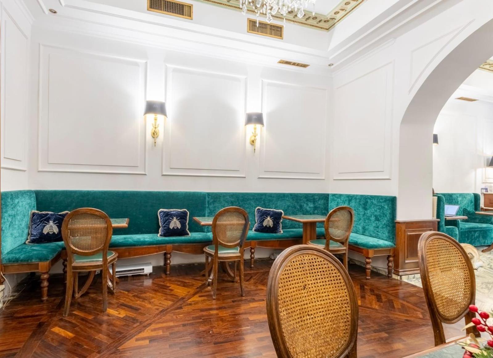 Daphne Trevi Suites Rom Exterior foto
